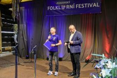 NIK0588a-FB